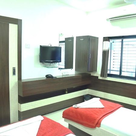 Hotel Excel Executive Amravati Esterno foto