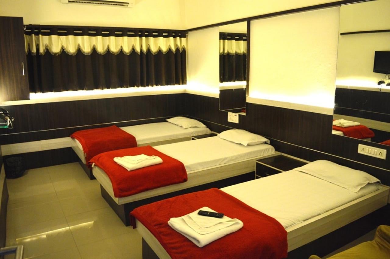 Hotel Excel Executive Amravati Esterno foto